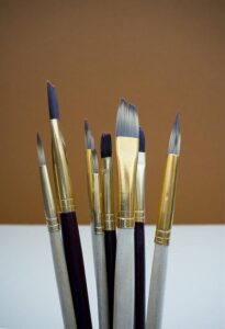 brushes-2539103_640